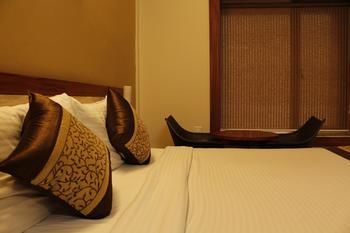 Hotel Eden Roc Bhubaneswar Exterior foto